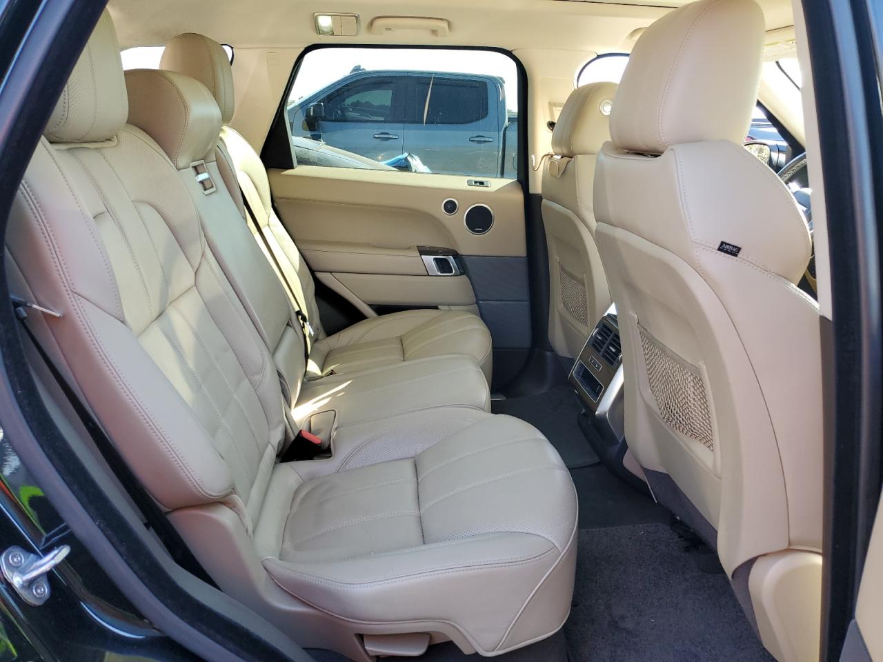 2017 Land Rover Range Rover VIN SALWR2FV3HA670333 Copart auction photo, rear end damage thumbnail 11