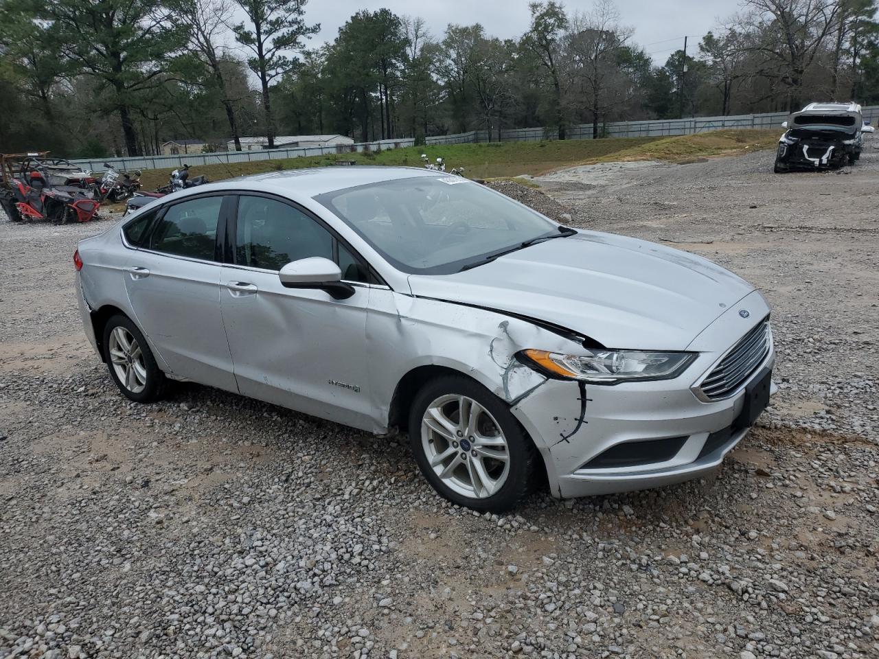 2018 Ford Fusion VIN 3FA6P0UU8JR220965 Copart auction photo, front end / side damage thumbnail 4