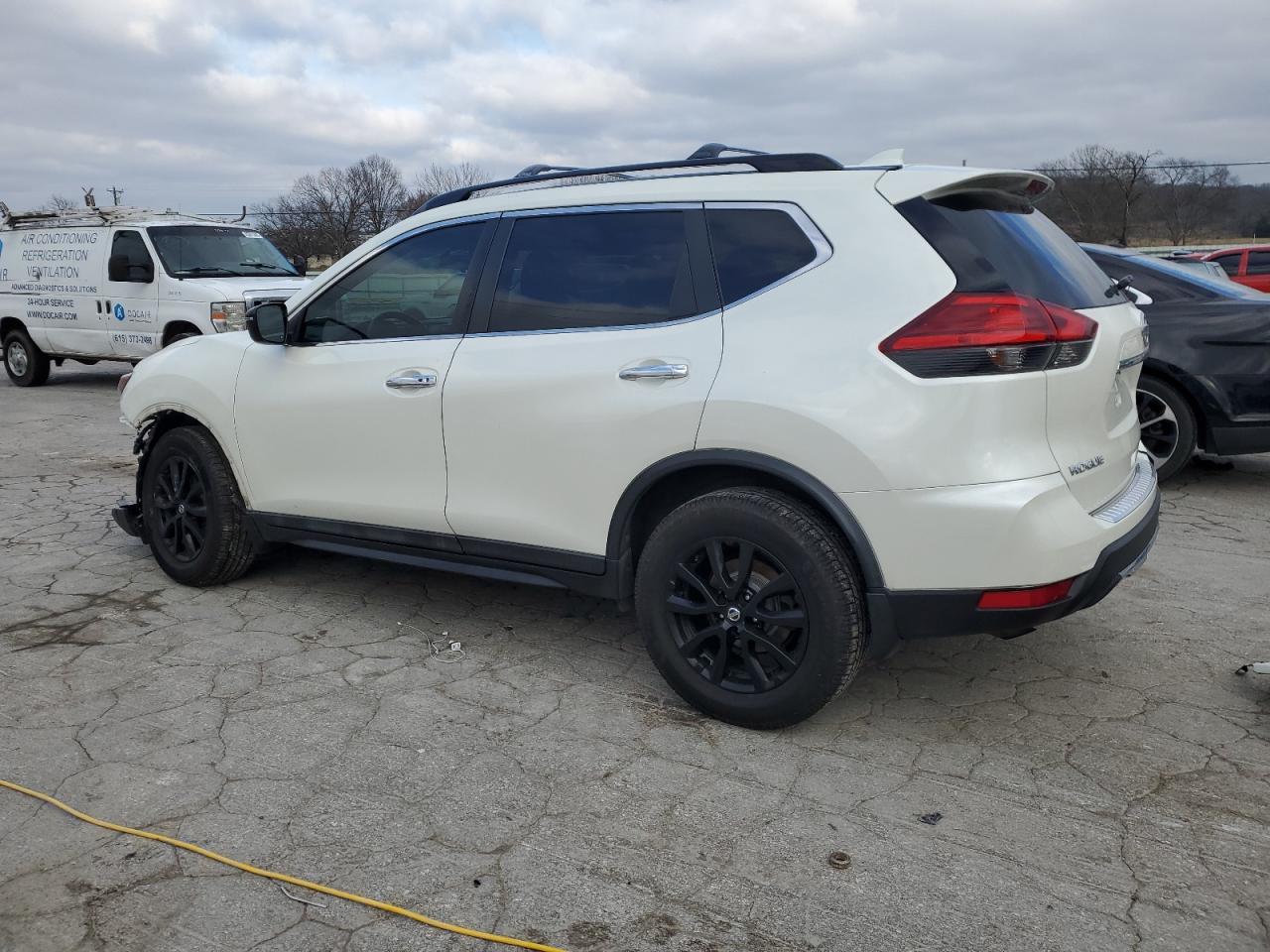 2017 Nissan Rogue VIN 5N1AT2MV9HC821262 Copart auction photo, front end damage thumbnail 2