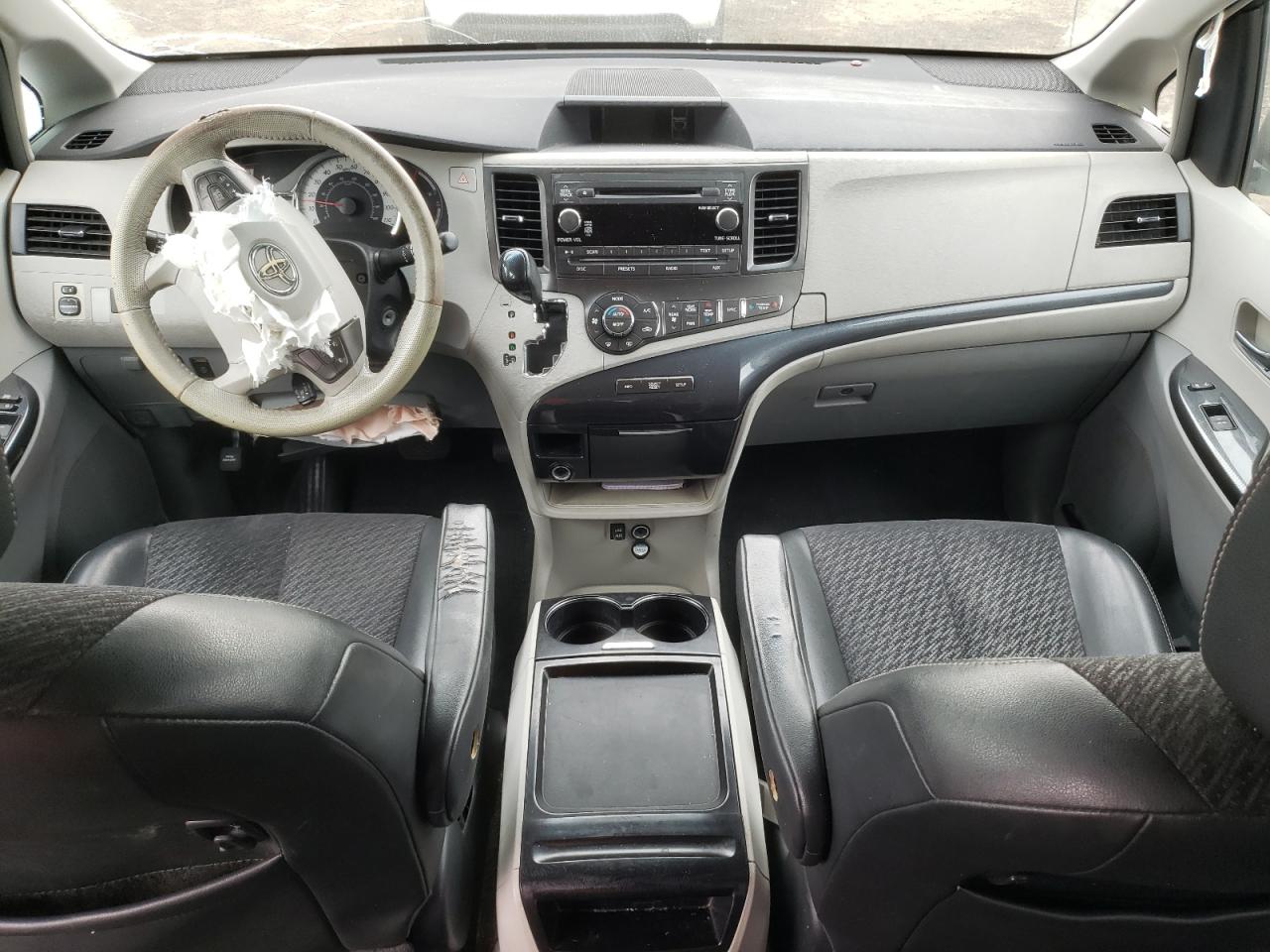 2011 Toyota Sienna VIN 5TDXK3DC6BS073209 Copart auction photo, all over damage thumbnail 8