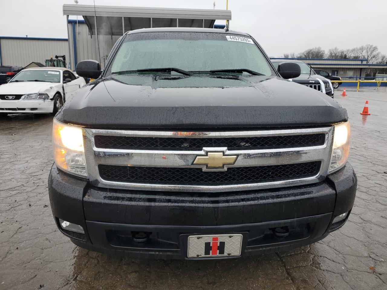 2008 Chevrolet Silverado VIN 2GCEK13Y181166373 Copart auction photo, rear end damage thumbnail 5