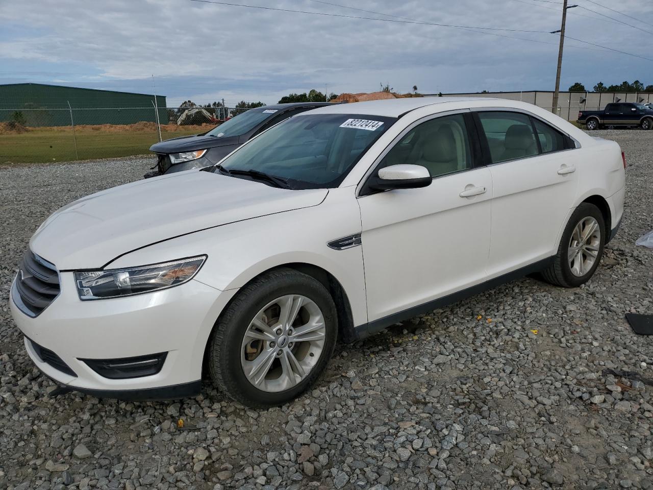 2015 Ford Taurus VIN 1FAHP2E8XFG208420
