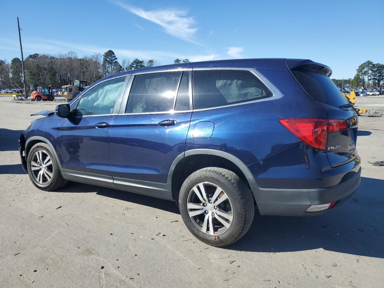 2017 Honda Pilot VIN 5FNYF5H56HB031667 Copart auction photo, front end damage thumbnail 2