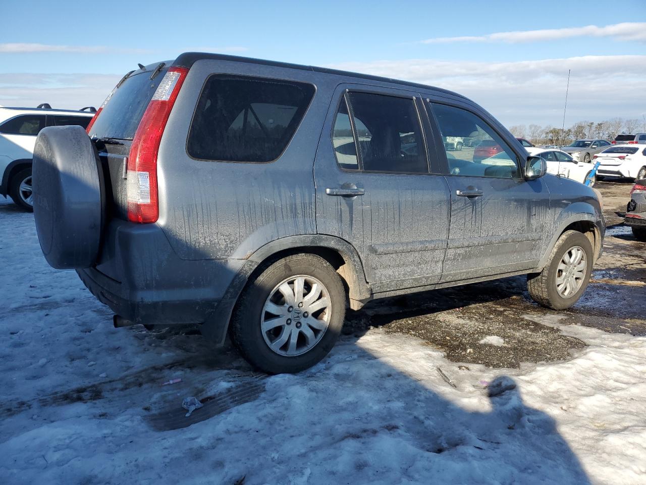 2006 Honda CR-V VIN JHLRD78986C030686 Copart auction photo, front end / minor dent/scratches damage thumbnail 3