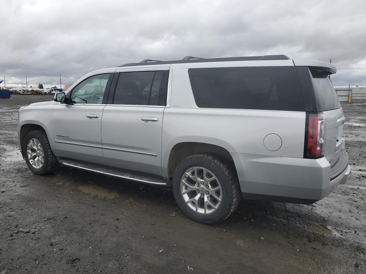 2015 GMC Yukon VIN 1GKS2HKC8FR616031 Copart auction photo, front end damage thumbnail 2
