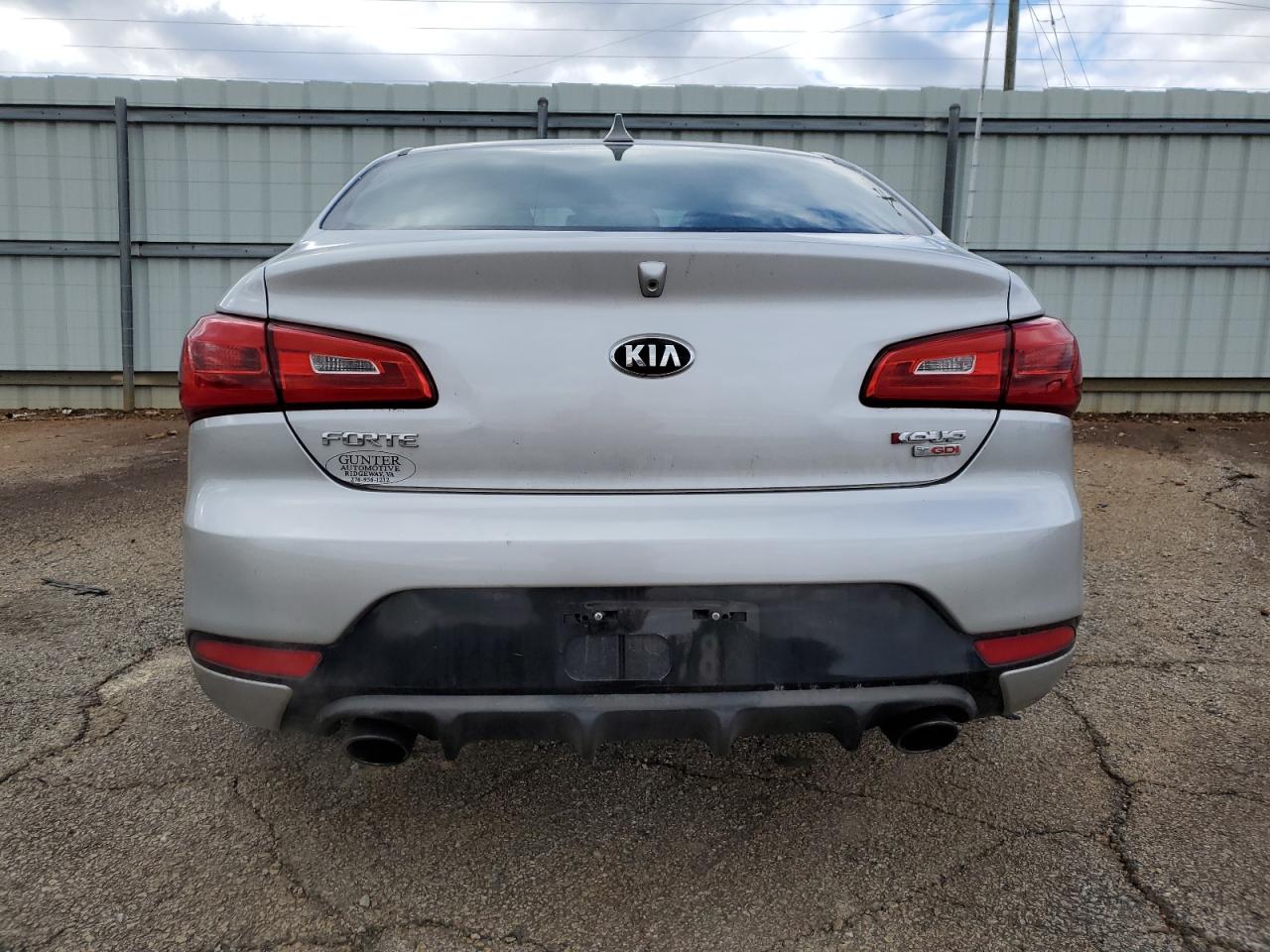 2016 KIA Forte VIN KNAFZ6A39G5638379 Copart auction photo, normal wear damage thumbnail 6