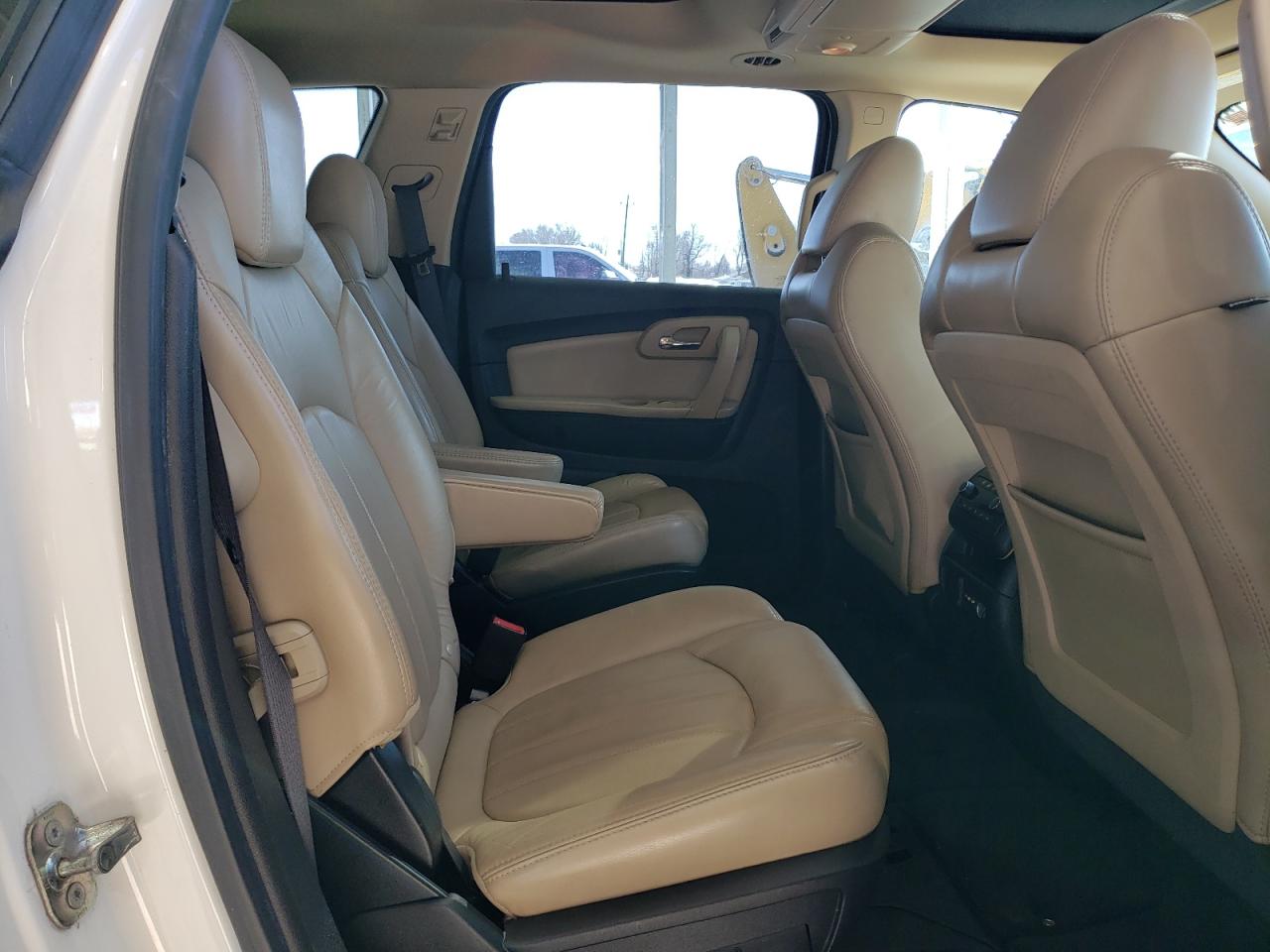 2010 Chevrolet Traverse VIN 1GNLVHED5AJ211030 Copart auction photo, front end / minor dent/scratches damage thumbnail 11