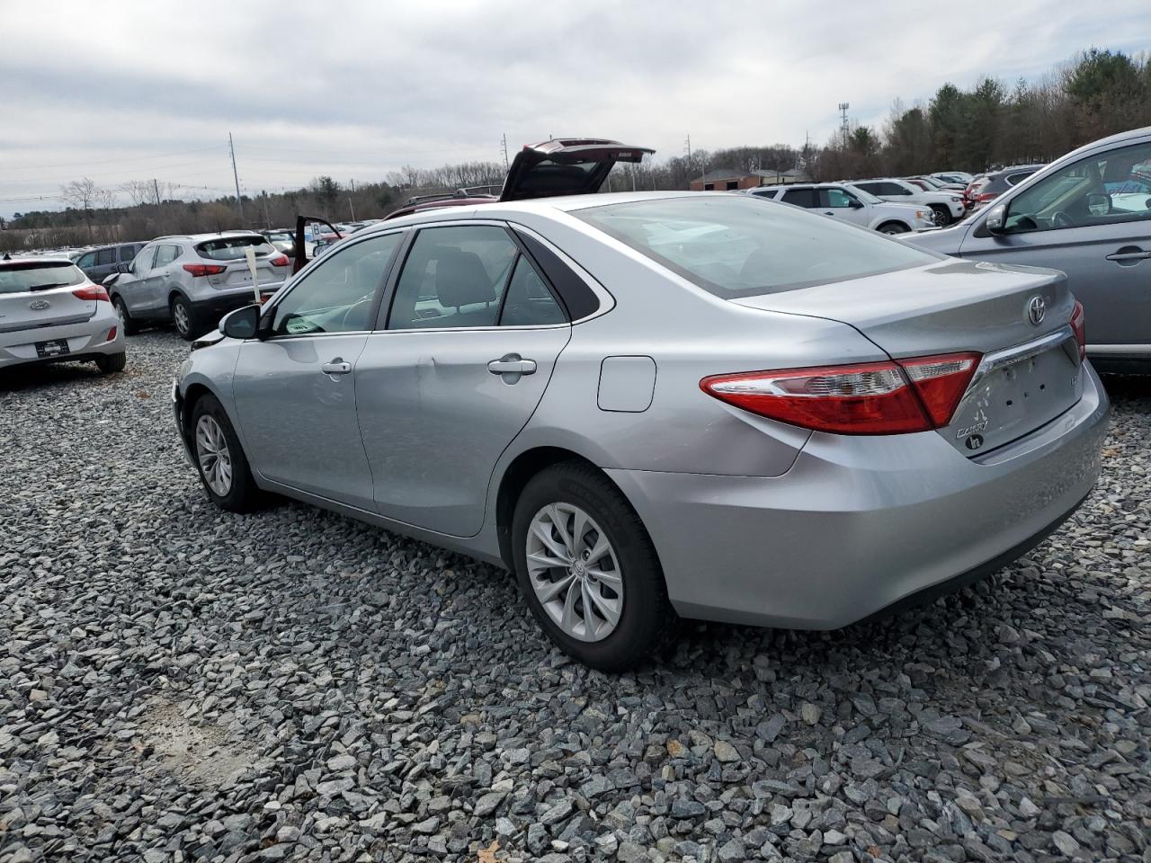 2015 Toyota Camry VIN 4T4BF1FK3FR450721 Copart auction photo, front end damage thumbnail 2