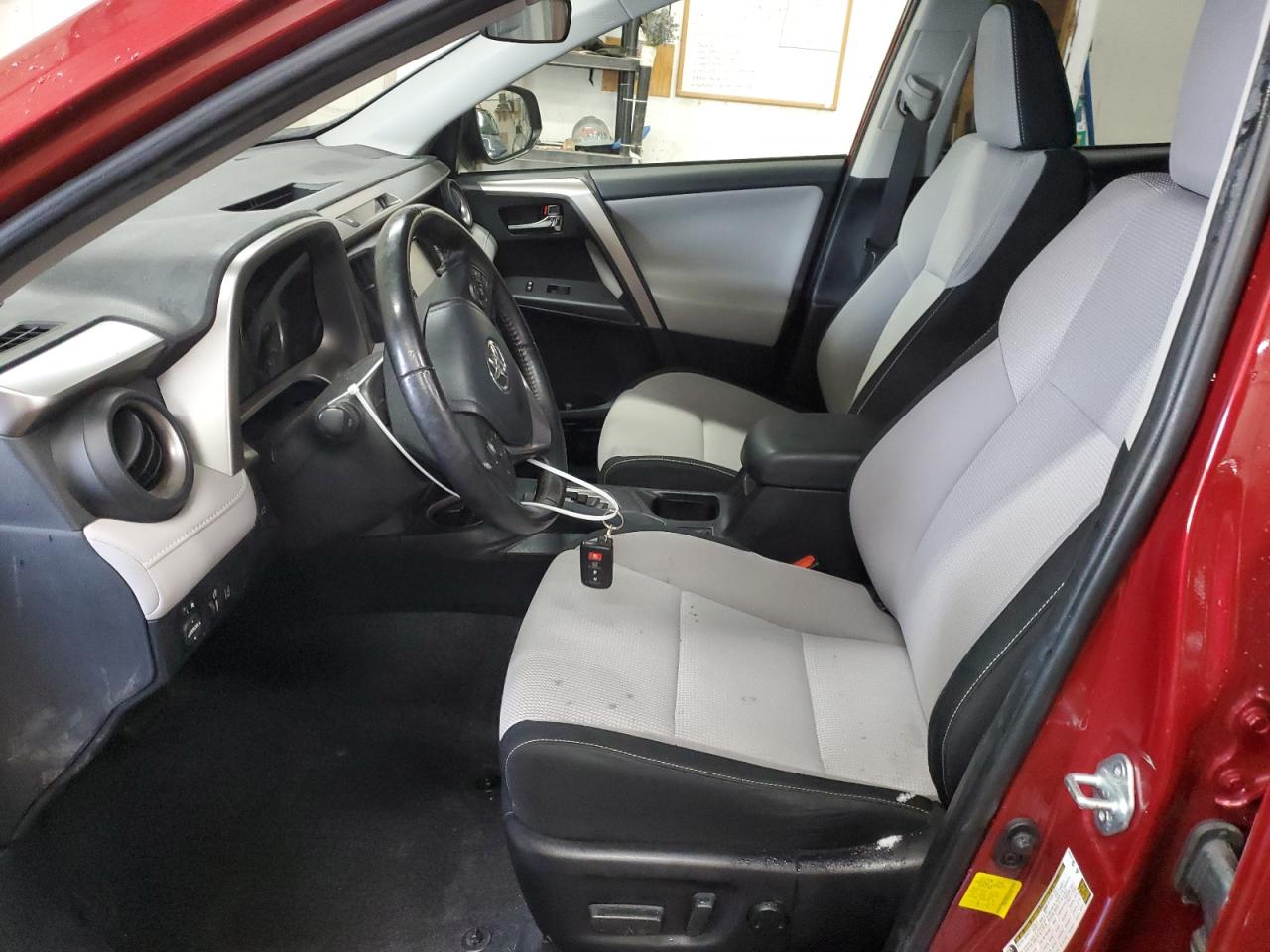 2018 Toyota RAV 4 VIN JTMRFREVXJD233425 Copart auction photo, front end / side damage thumbnail 7