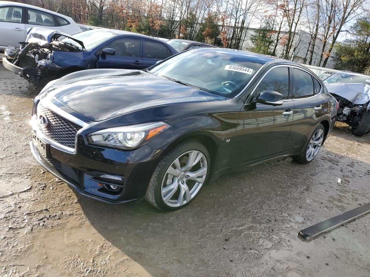 2017 Infiniti Q70 VIN JN1BY1AR6HM770604