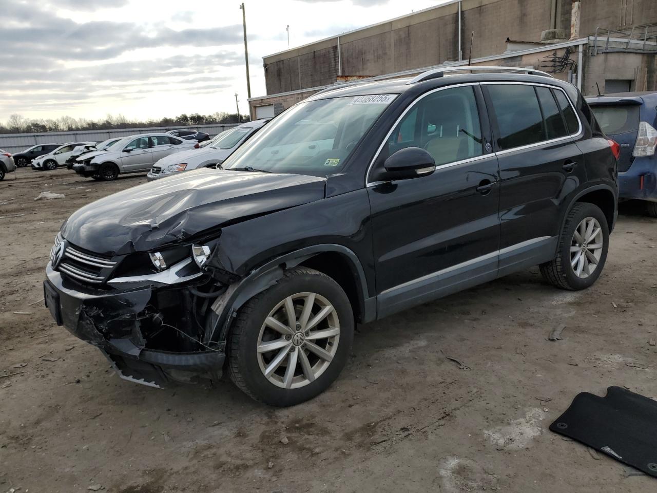 2017 Volkswagen Tiguan VIN WVGSV7AX6HK013913