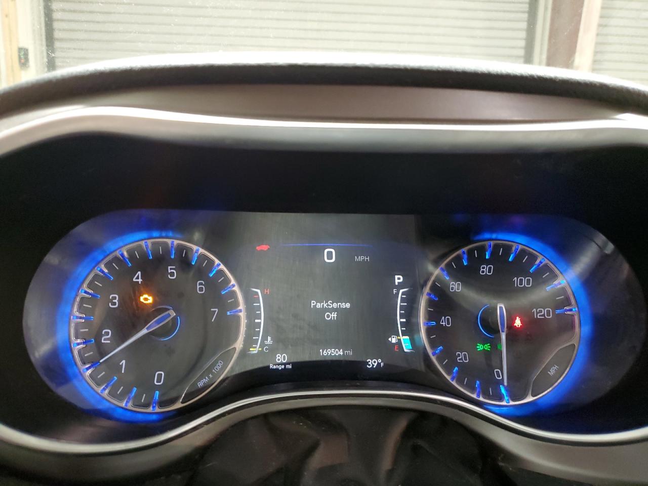 2017 Chrysler Pacifica VIN 2C4RC1GG2HR762674 Copart auction photo, front end damage thumbnail 9
