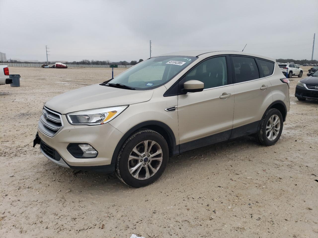 2017 Ford Escape VIN 1FMCU0GD5HUE69398