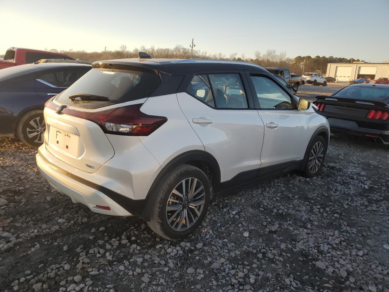 2022 Nissan Kicks VIN 3N1CP5CV9NL525018 Copart auction photo, front end damage thumbnail 3
