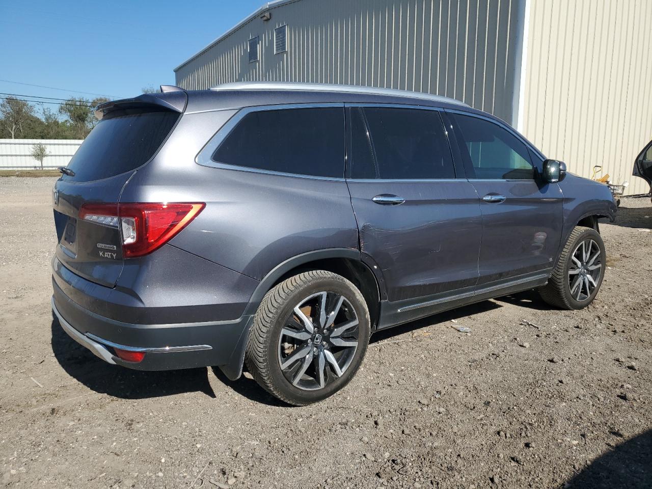 2019 Honda Pilot VIN 5FNYF5H60KB040543 Copart auction photo, front end / side damage thumbnail 3