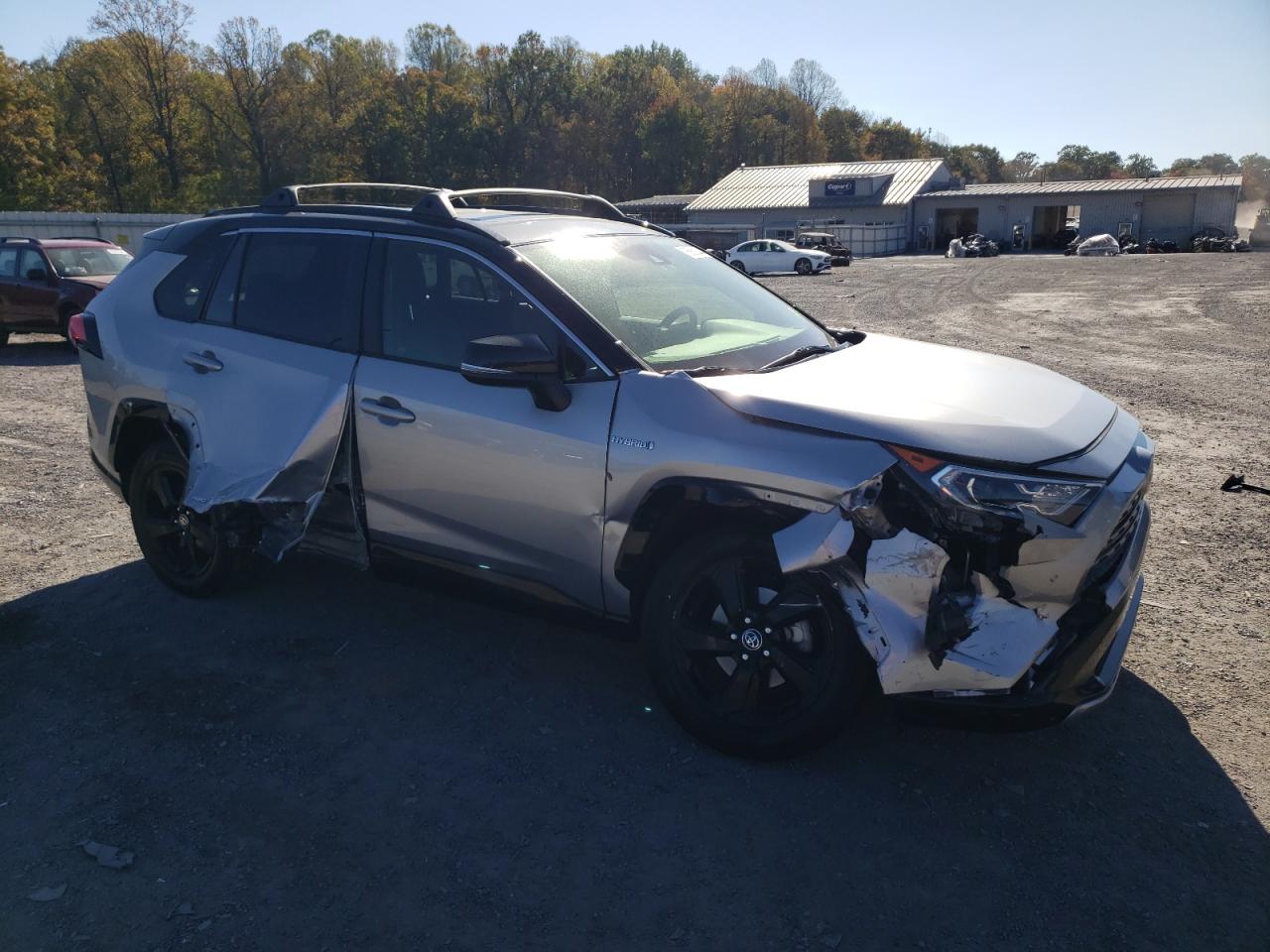 2020 Toyota RAV 4 VIN JTMEWRFV9LJ042161 Copart auction photo, side / front end damage thumbnail 4