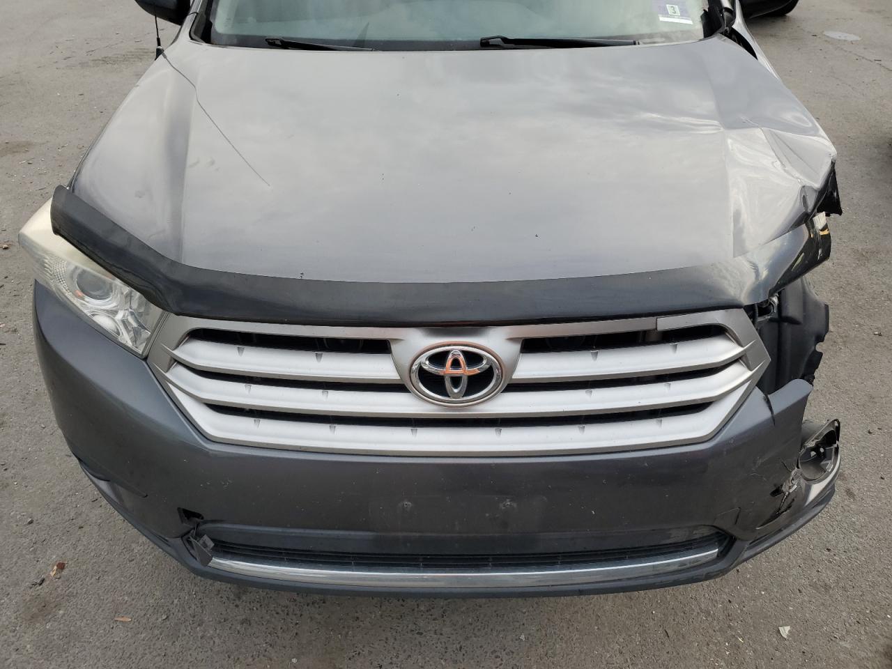 2011 Toyota Highlander VIN 5TDZA3EH4BS017047 Copart auction photo, front end / frame damage damage thumbnail 12