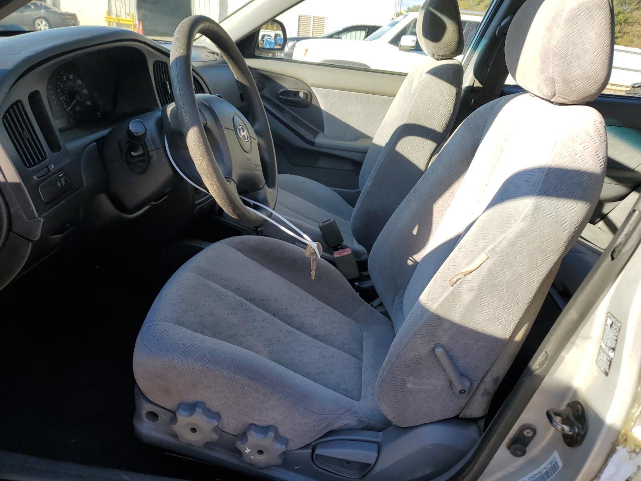 2004 Hyundai Elantra VIN KMHDN46D74U736013 Copart auction photo, front end / side damage thumbnail 7