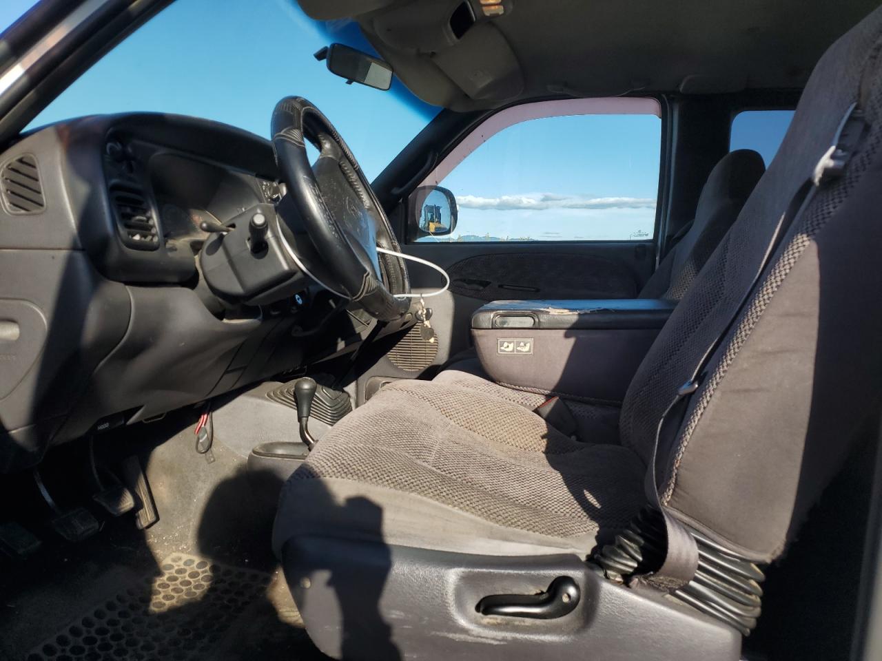 1998 Dodge RAM VIN 3B7HF13Y5WG178306 Copart auction photo, front end damage thumbnail 7