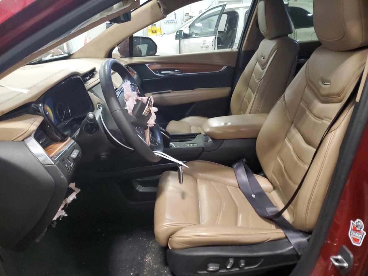 2017 Cadillac XT5 VIN 1GYKNFRS5HZ132125 Copart auction photo, front end damage thumbnail 7