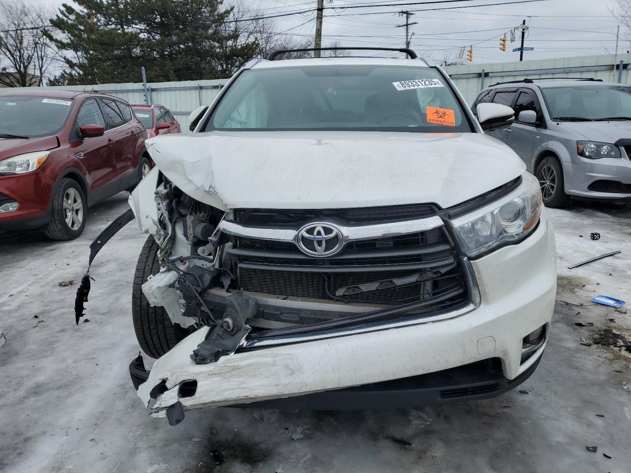 2016 Toyota Highlander VIN 5TDDKRFH5GS271690 Copart auction photo, front end damage thumbnail 5