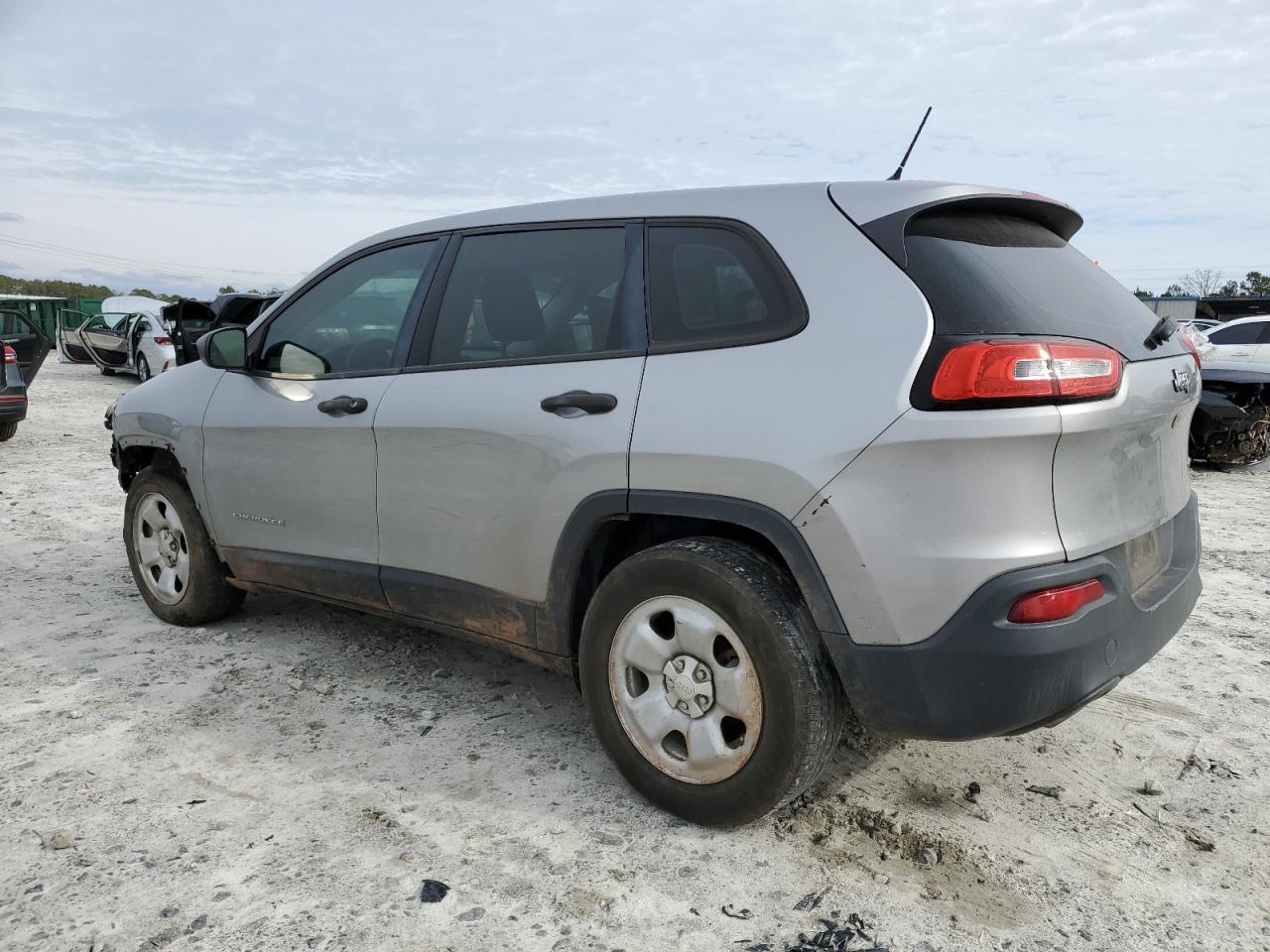 2016 Jeep Grand Cherokee VIN 1C4PJLAB6GW370275 Copart auction photo, front end damage thumbnail 2