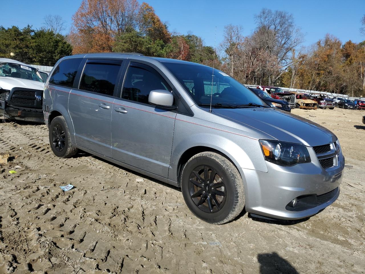 2019 Dodge Caravan VIN 2C4RDGEG4KR694078 Copart auction photo, rear end / side damage thumbnail 4