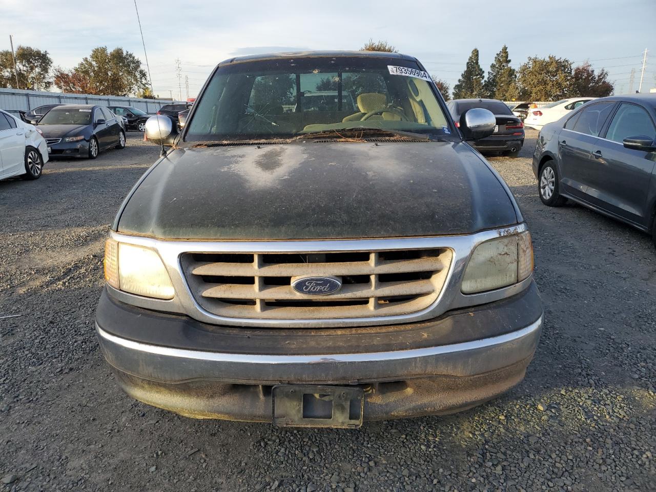 2002 Ford F-150 VIN 1FTRX17W42NB31344 Copart auction photo, minor dent/scratches damage thumbnail 5