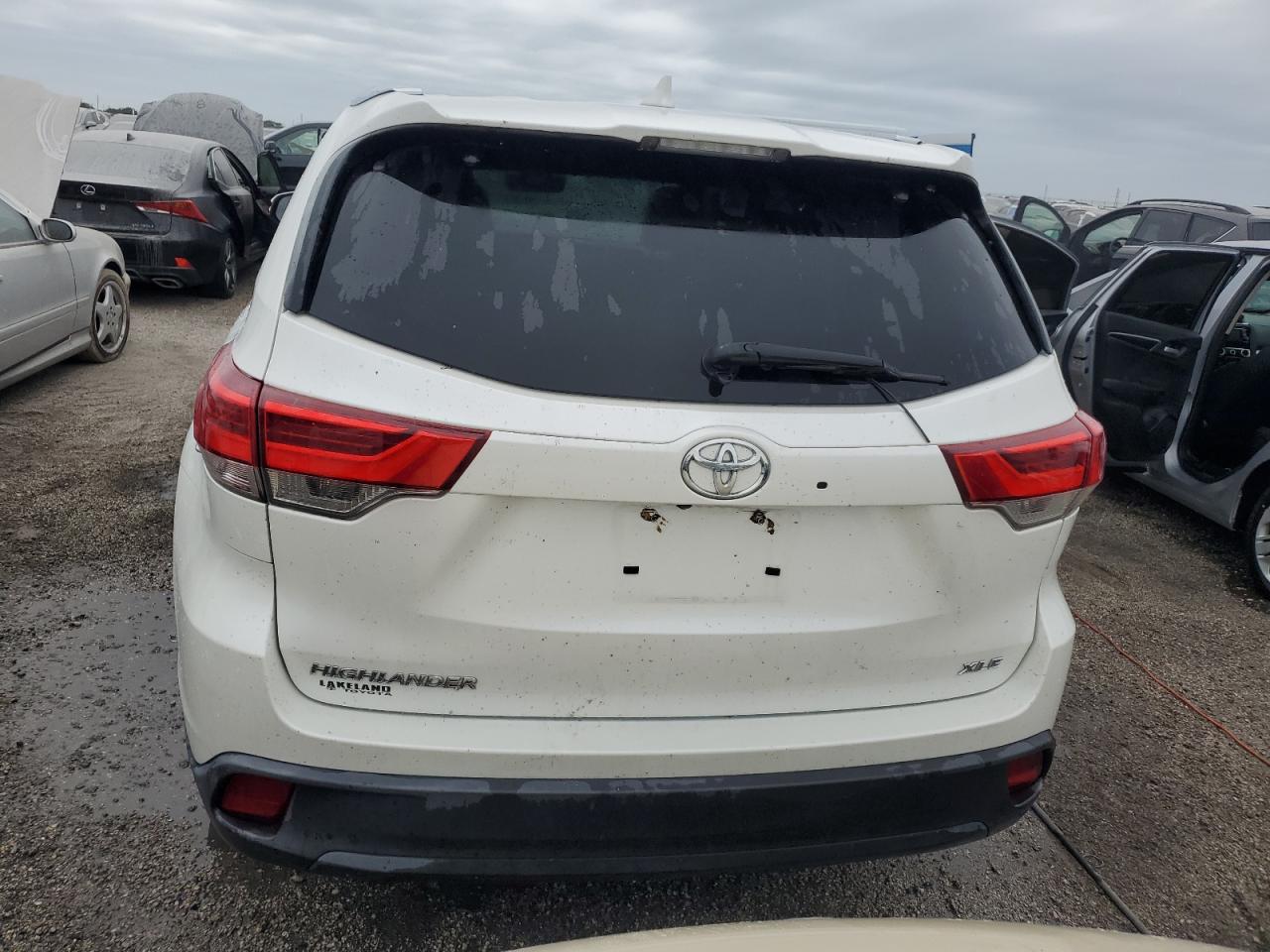 2018 Toyota Highlander VIN 5TDKZRFH8JS280104 Copart auction photo, water/flood damage thumbnail 6