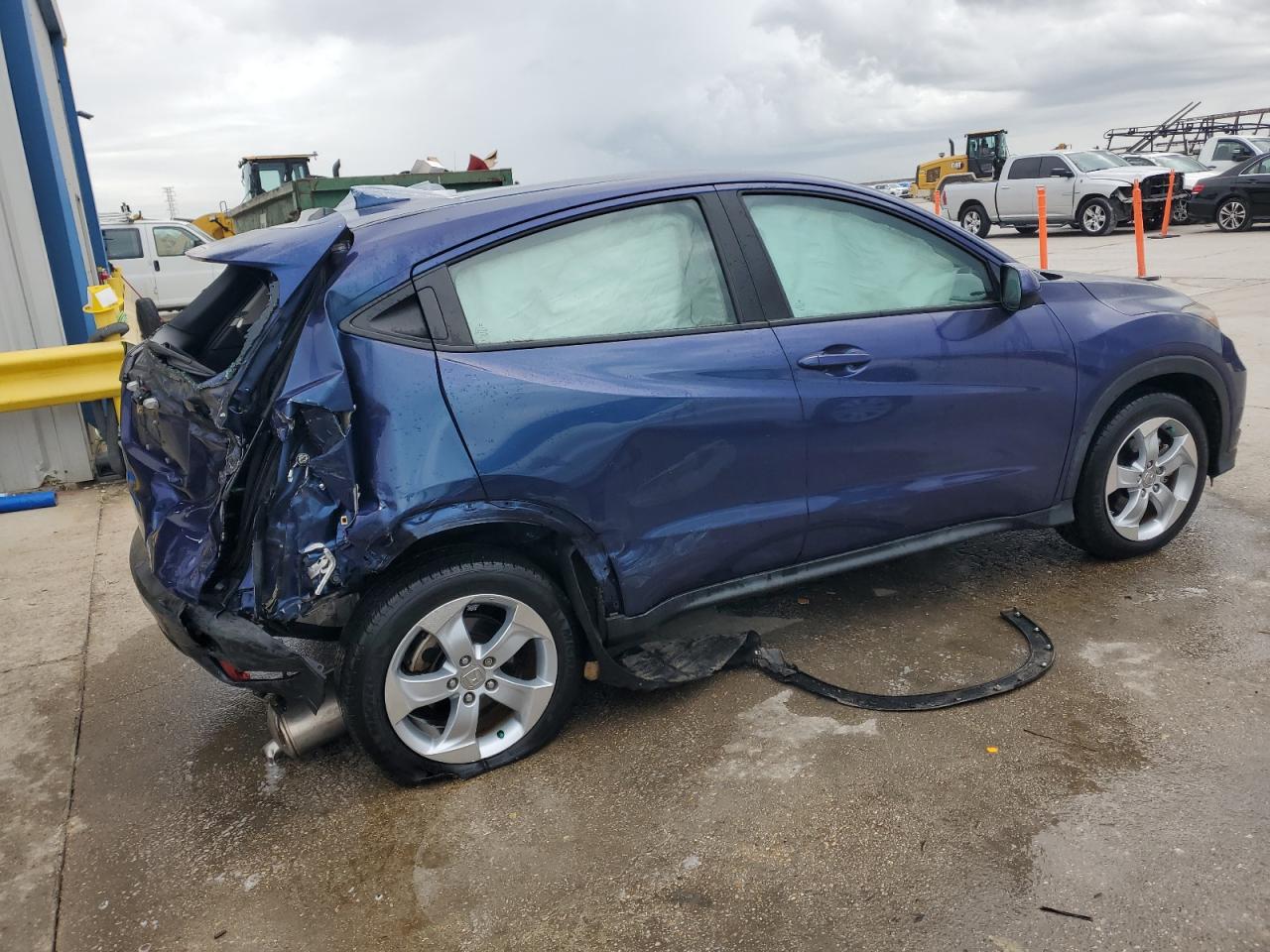 2016 Honda HR-V VIN 3CZRU5H32GM726998 Copart auction photo, side / rear end damage thumbnail 3