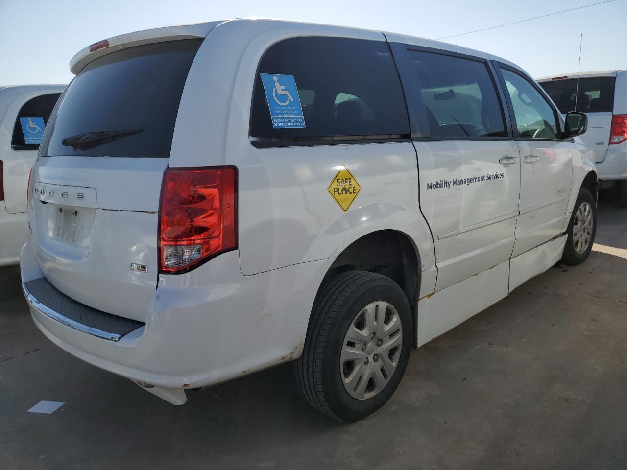 2017 Dodge Caravan VIN 2C4RDGBG1HR776508 Copart auction photo, side damage thumbnail 3