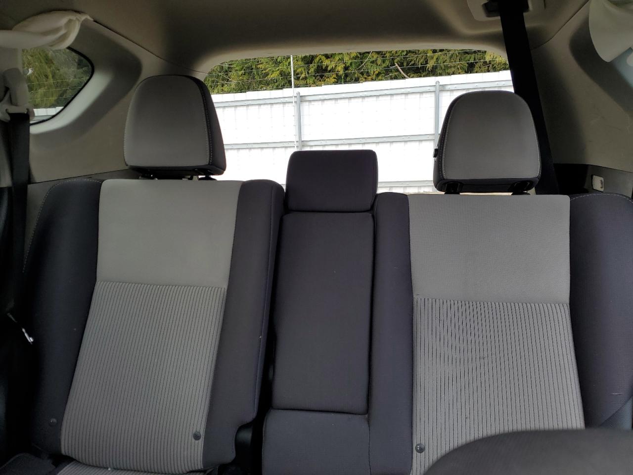 2015 Toyota RAV 4 VIN 2T3RFREV4FW375781 Copart auction photo, side / front end damage thumbnail 10