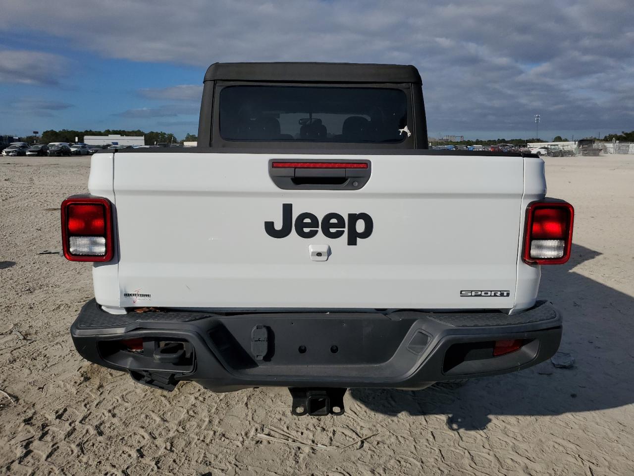 2021 Jeep Gladiator VIN 1C6HJTAG1ML532866 Copart auction photo, minor dent/scratches damage thumbnail 6
