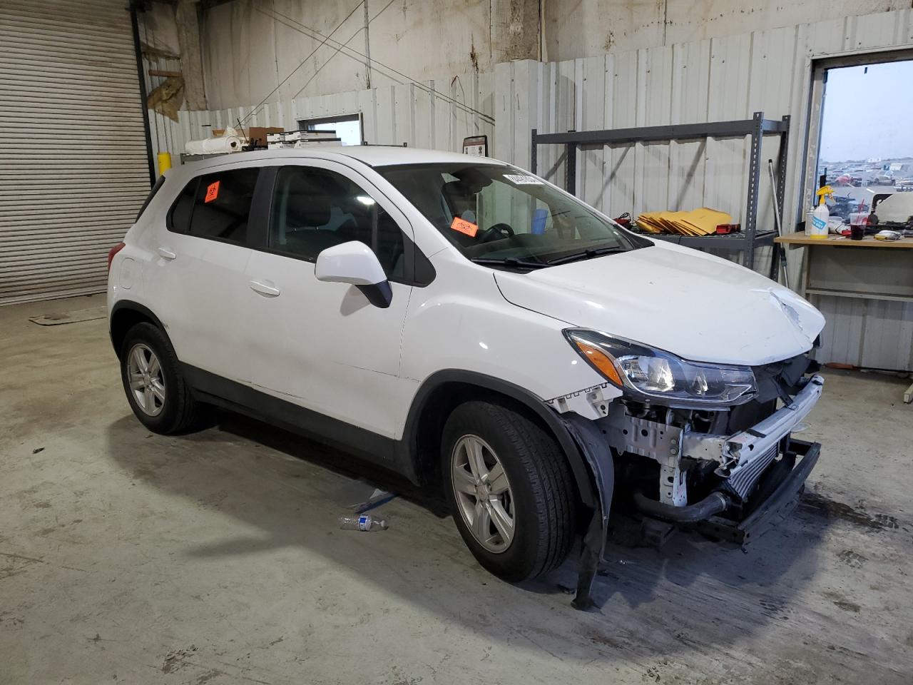 2020 Chevrolet Trax VIN KL7CJKSB8LB317891 Copart auction photo, front end / side damage thumbnail 4