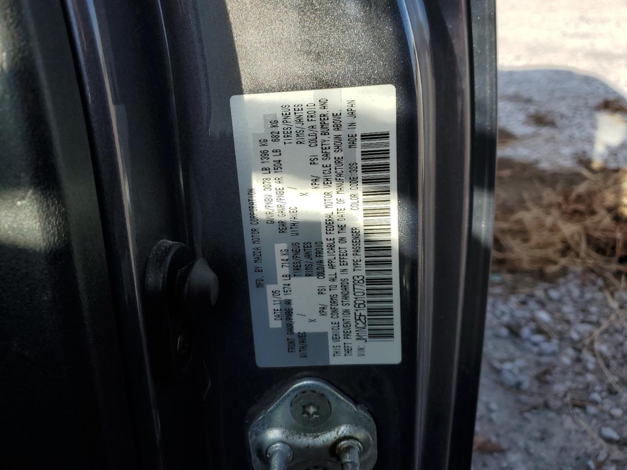 2006 Mazda MX-5 VIN JM1NC25F160107783 Copart auction photo, front end / all over damage thumbnail 13