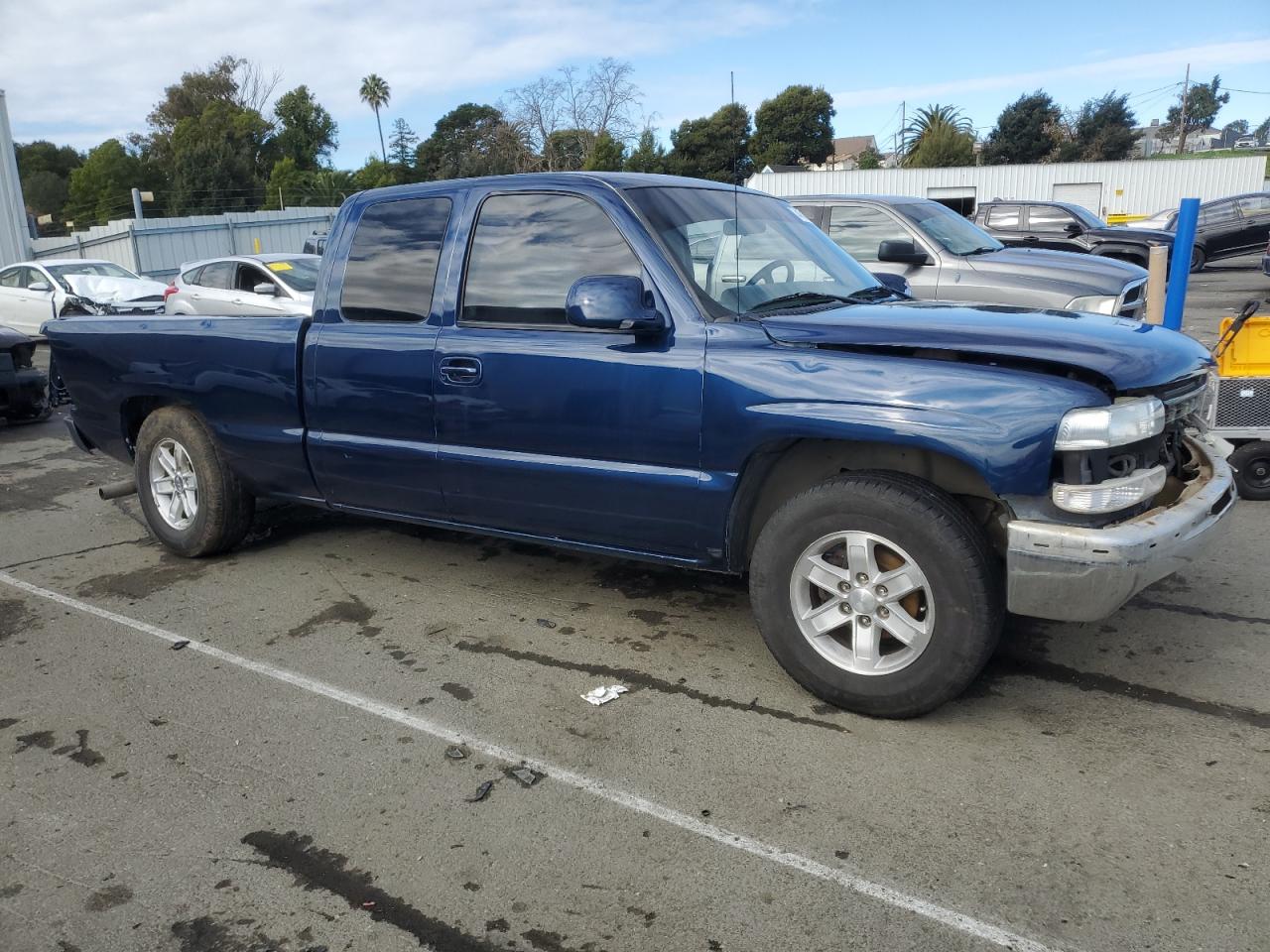2001 Chevrolet Silverado VIN 2GCEC19V211397296 Copart auction photo, rollover damage thumbnail 4