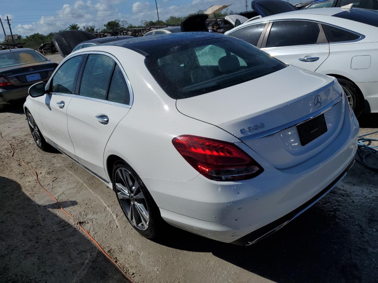2018 Mercedes-Benz C-klasse VIN 55SWF4JB3JU238250 Copart auction photo, water/flood damage thumbnail 2