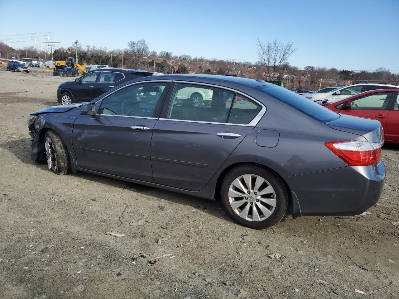 2015 Honda Accord VIN 1HGCR2F88FA033327 Copart auction photo, front end / side damage thumbnail 2