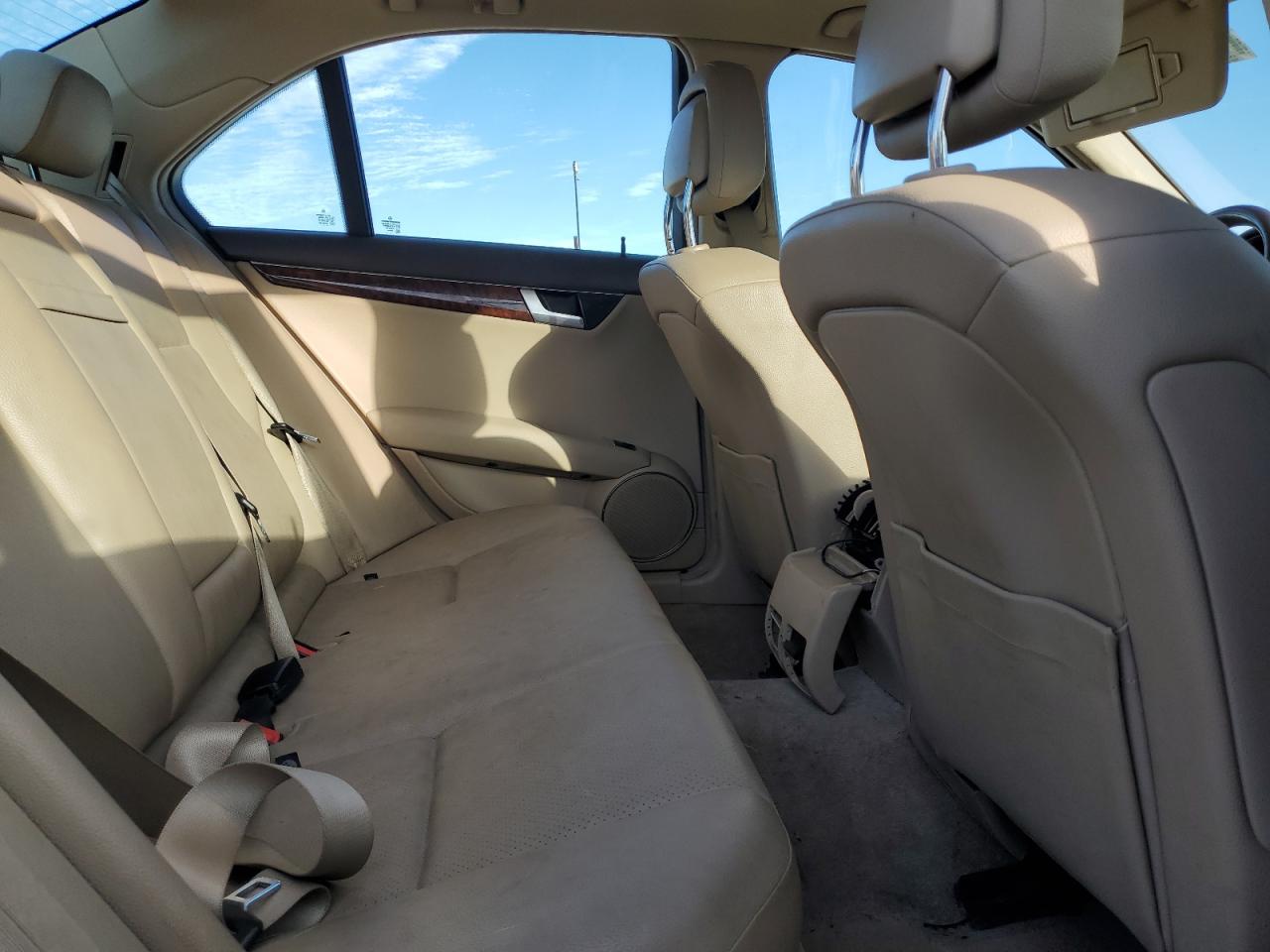 2013 Mercedes-Benz C-klasse VIN WDDGF5HB6DR267263 Copart auction photo, front end damage thumbnail 11