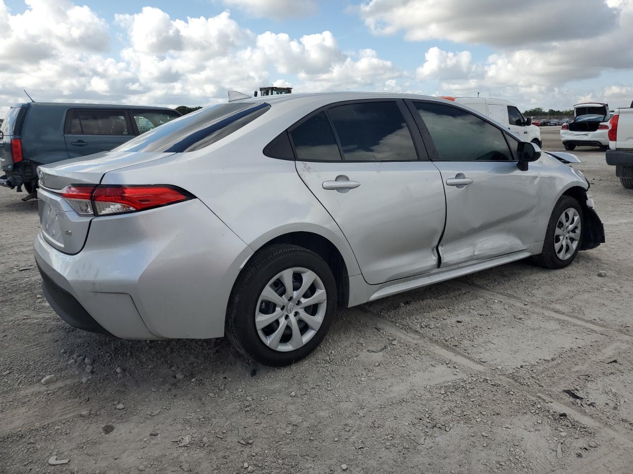 2024 Toyota Corolla VIN 5YFB4MDE6RP157965 Copart auction photo, front end / side damage thumbnail 3