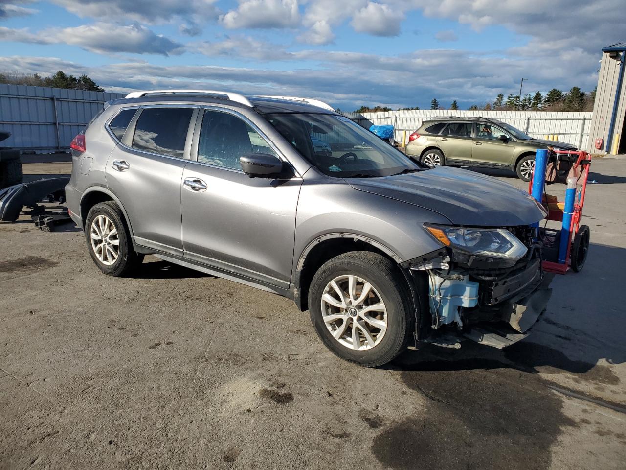 2018 Nissan Rogue VIN KNMAT2MVXJP589211 Copart auction photo, front end damage thumbnail 4