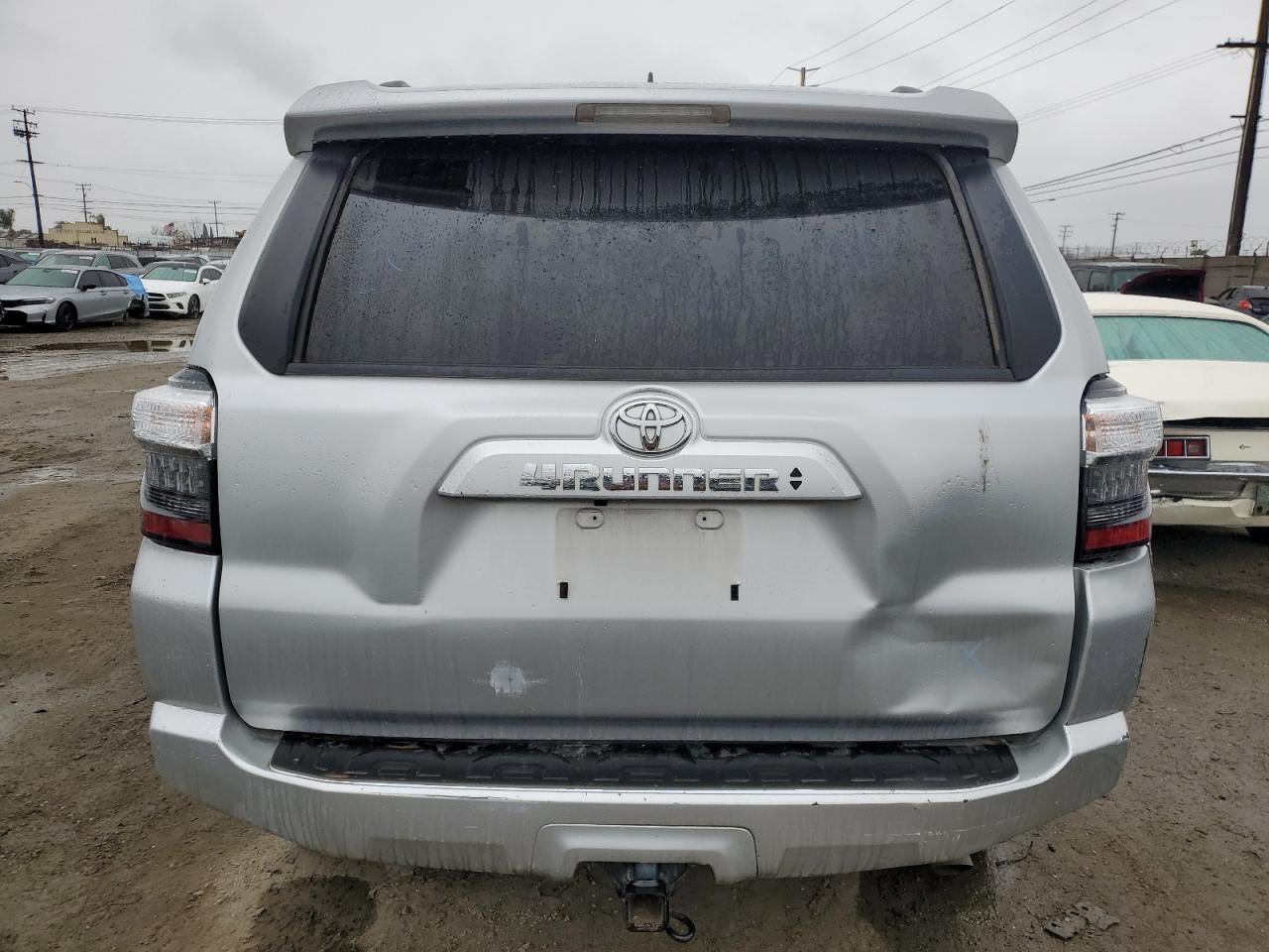 2022 Toyota 4Runner VIN JTENU5JR6N6006678 Copart auction photo, front end / side damage thumbnail 6