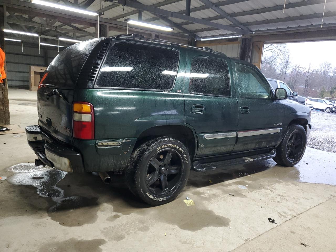 2001 GMC Yukon VIN 1GKEC13T41R222860 Copart auction photo, side / undercarriage damage thumbnail 3