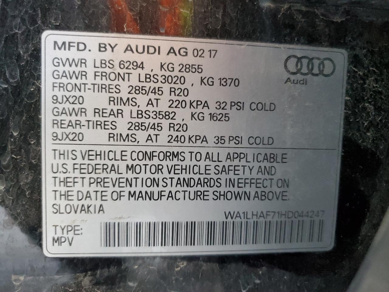 2017 Audi Q7 VIN WA1LHAF71HD044247 Copart auction photo, minor dent/scratches damage thumbnail 13