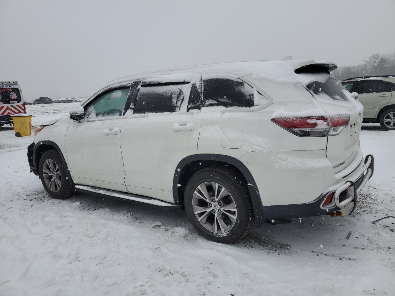 2015 Toyota Highlander VIN 5TDJKRFH7FS155716 Copart auction photo, front end / rear end damage thumbnail 2
