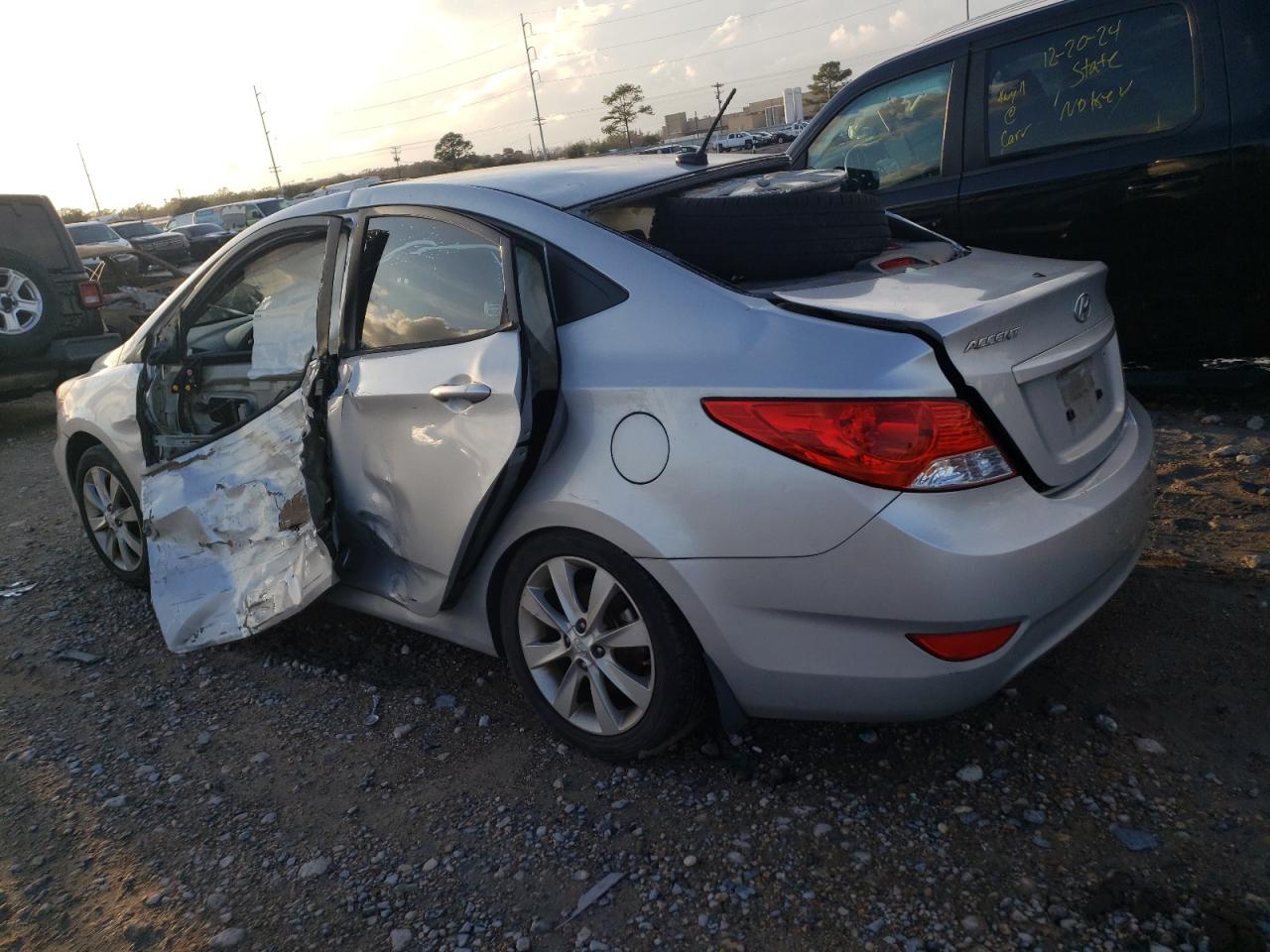 2014 Hyundai Accent VIN KMHCU4AE8EU729295 Copart auction photo, all over damage thumbnail 2