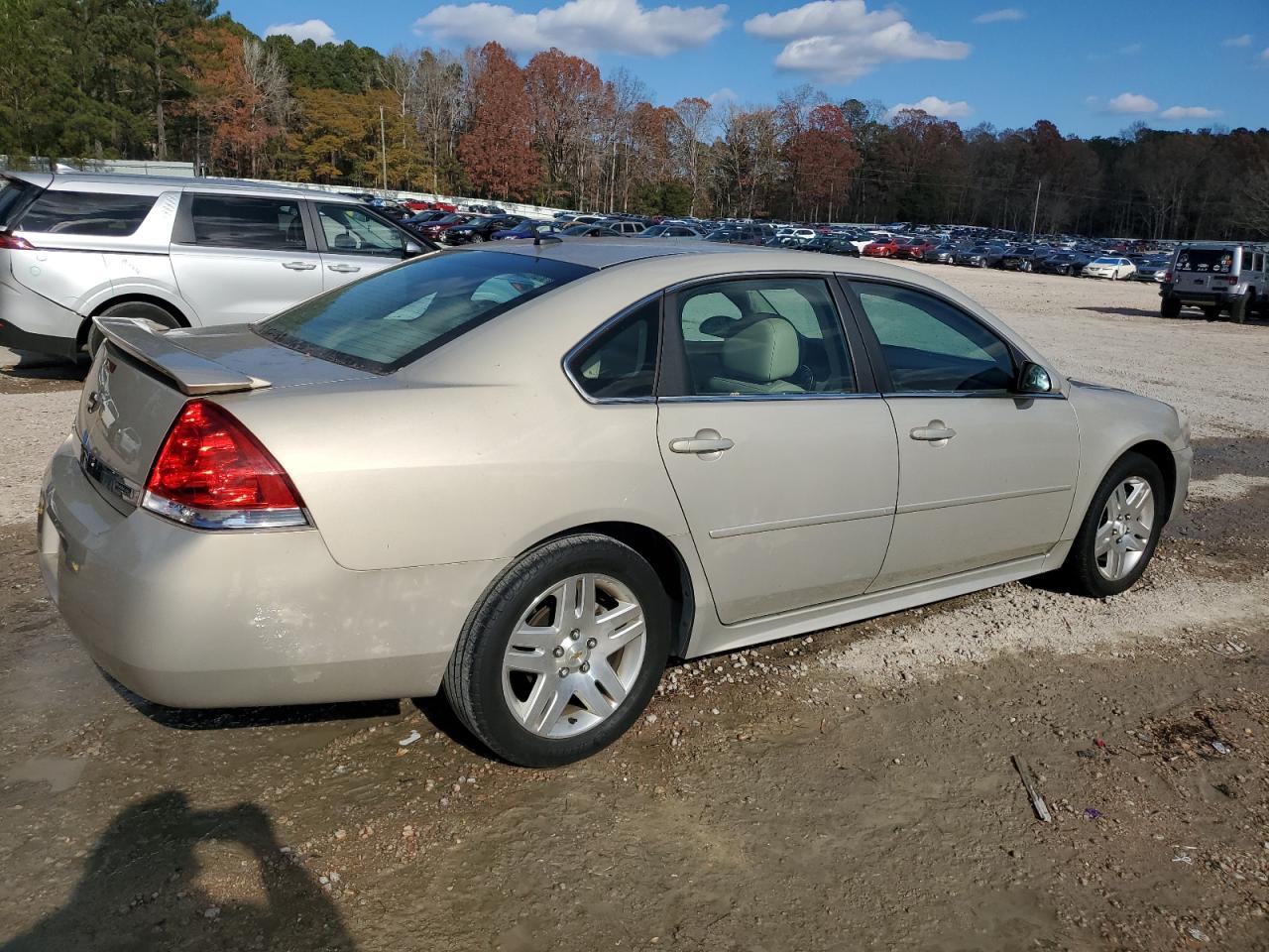 2011 Chevrolet Impala VIN 2G1WB5EK6B1304221 Copart auction photo, minor dent/scratches damage thumbnail 3