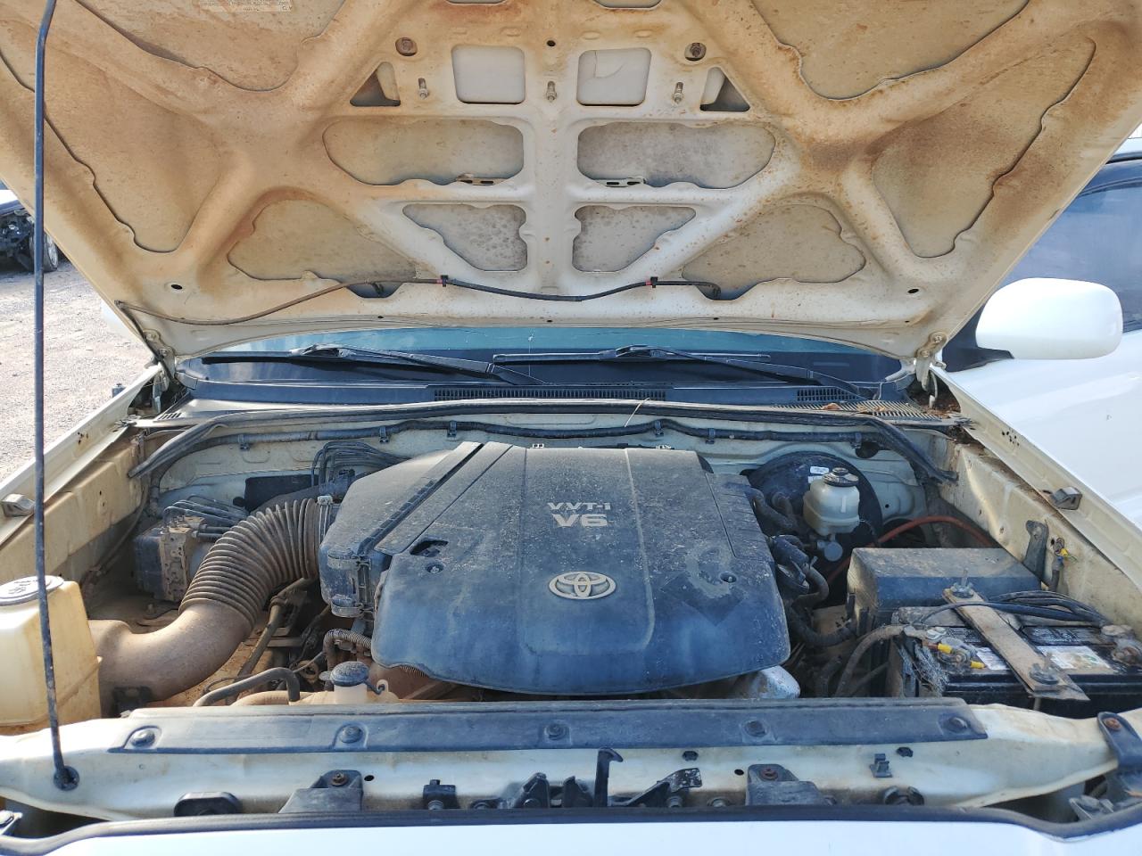 2010 Toyota Tacoma VIN 5TELU4EN3AZ681088 Copart auction photo, front end / side damage thumbnail 11