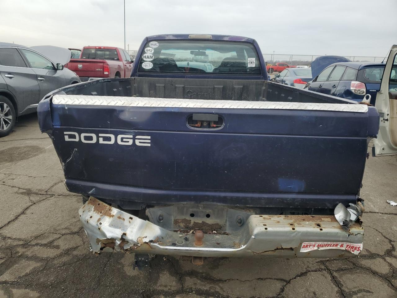 1998 Dodge RAM VIN 3B7HC12Y3WG189752 Copart auction photo, all over damage thumbnail 6