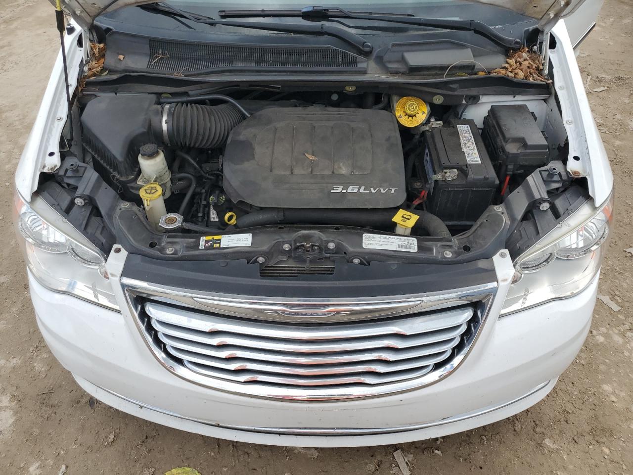 2016 Chrysler Town & Country VIN 2C4RC1BG7GR300388 Copart auction photo, water/flood damage thumbnail 11